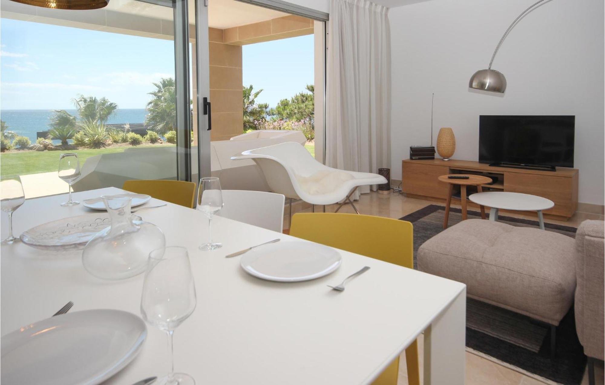 Gorgeous Apartment In Estepona With Wifi Exteriör bild