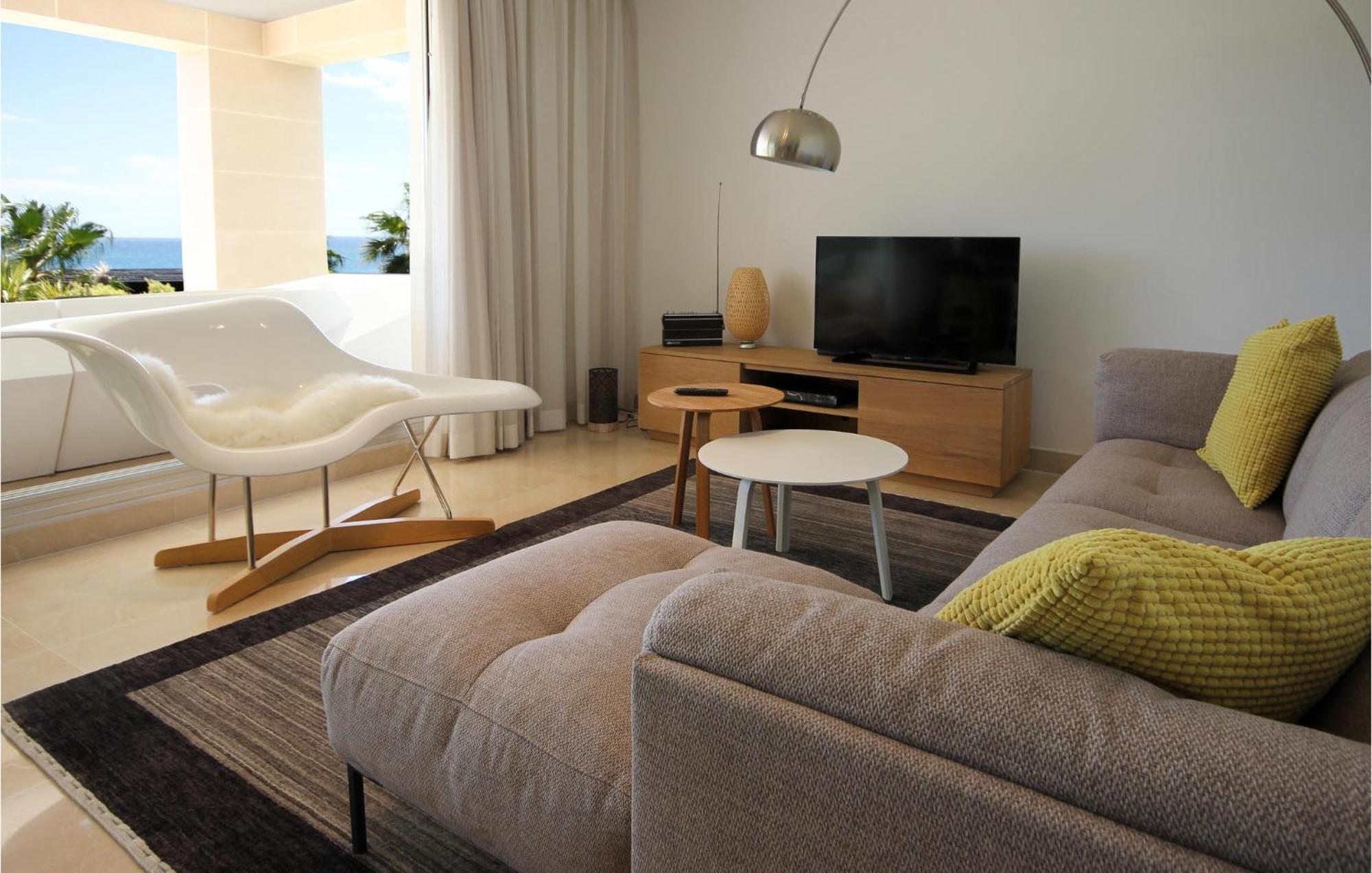 Gorgeous Apartment In Estepona With Wifi Exteriör bild